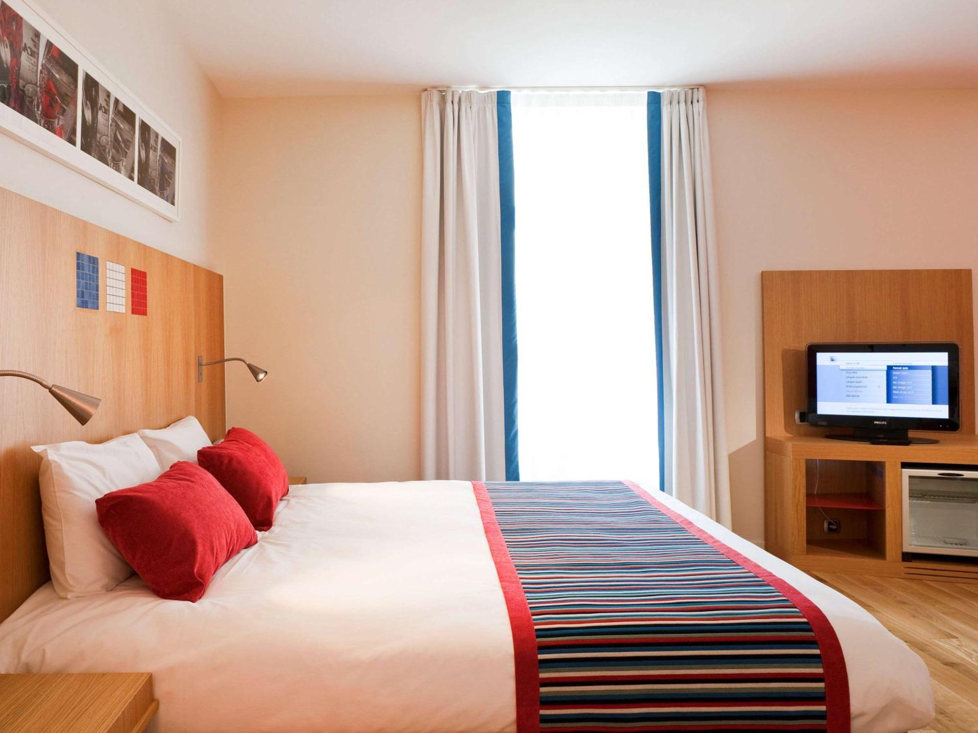 Hôtel Mercure Vittel Extérieur photo