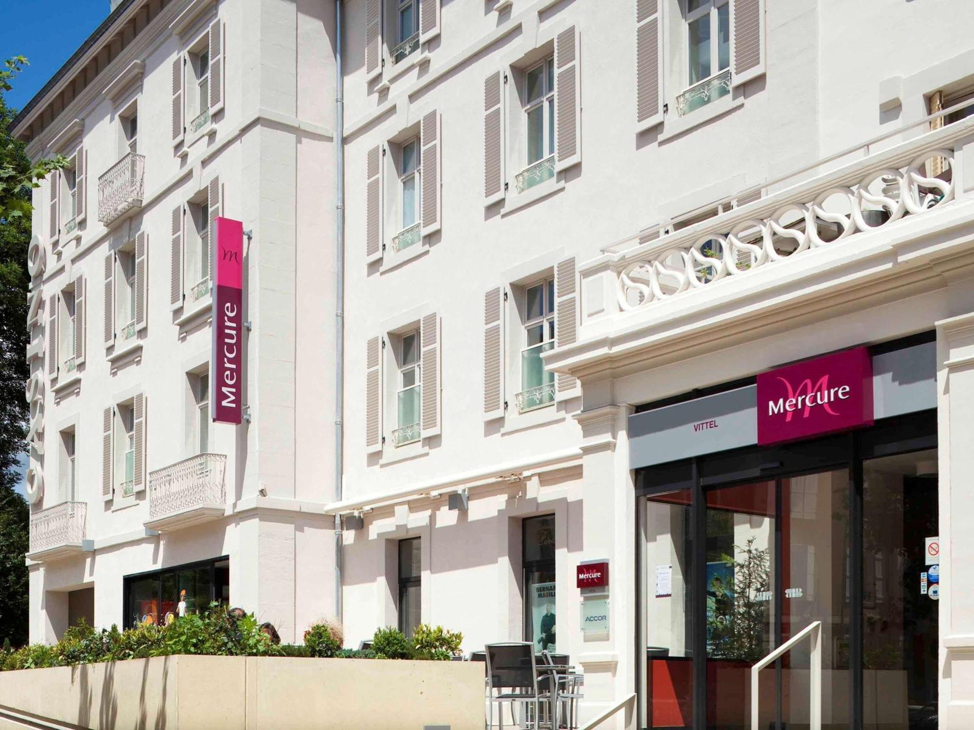 Hôtel Mercure Vittel Extérieur photo